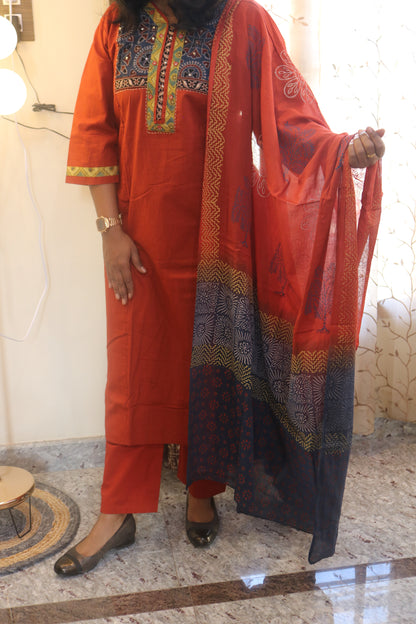 Red Gamthi Cotton Kurta Set with Embroidered Yoke and Printed Dupatta