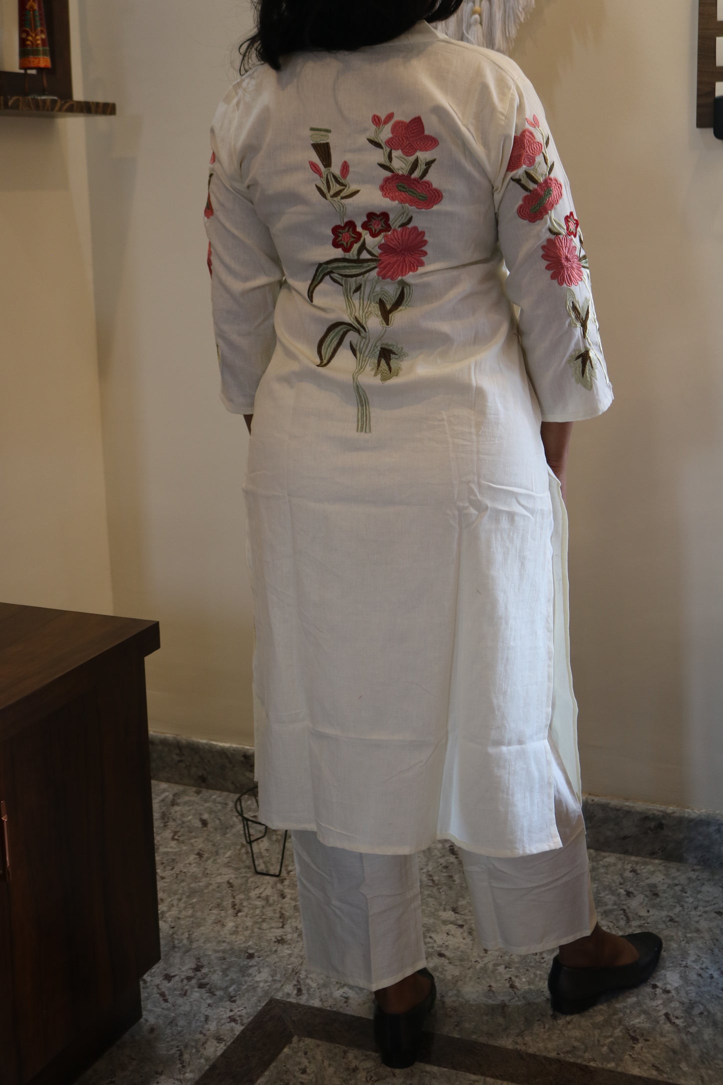 Off-White Khadi Cotton Floral Embroidered Kurta Pant Set