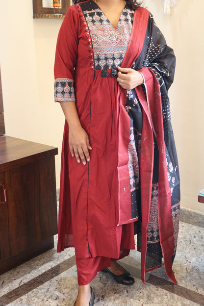 Red Jaipur Gamuti Cotton Embroidered Kurta Pant Set